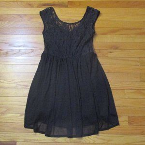 Eyelash Couture Sheer And Lace Dress With Lining And Elastic Waist, Size M